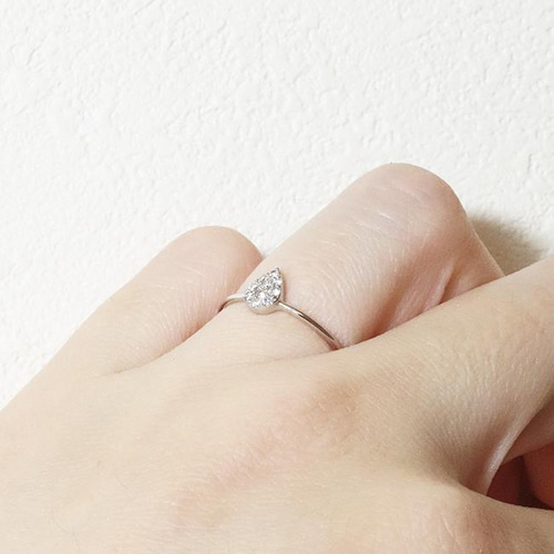 Pt900 しずく 0.10ct 天然ダイヤモンド リング 指輪 雫 涙 ティア  