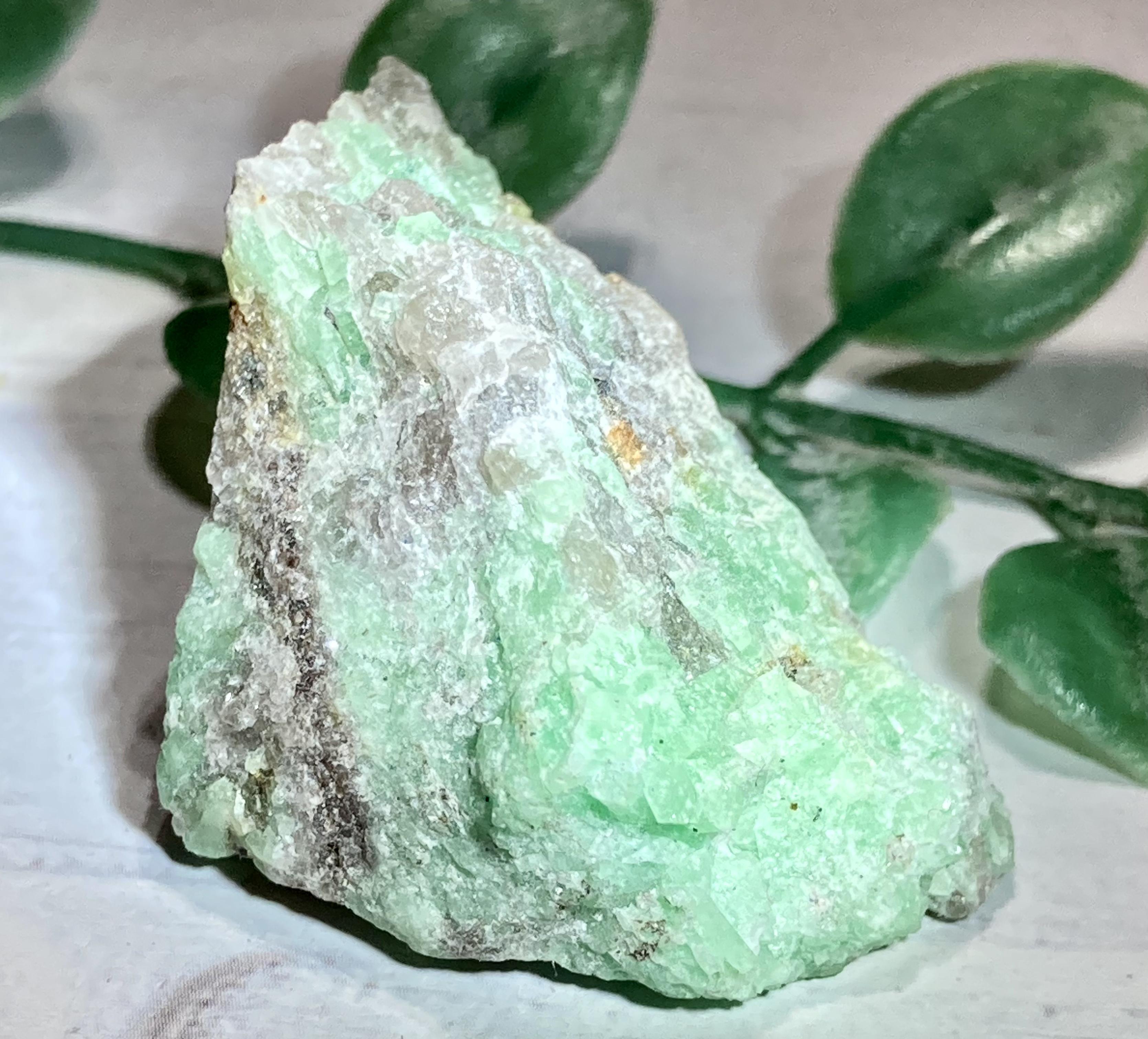 浮気封じ】エメラルド ラフストーン原石