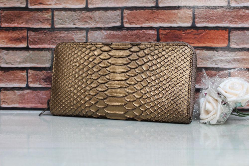 ヘビ革（パイソン）を使ったラウンド財布（ブロンズ）カード16枚収納タイプ 14,060円