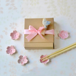 「含5個櫻花筷架+小鳥夾」陶瓷花筷套裝 第2張的照片