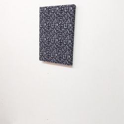 布藝面板 A4 尺寸 30 × 21 × 2cm 安全別針 室內雜貨 牆面裝飾 第2張的照片