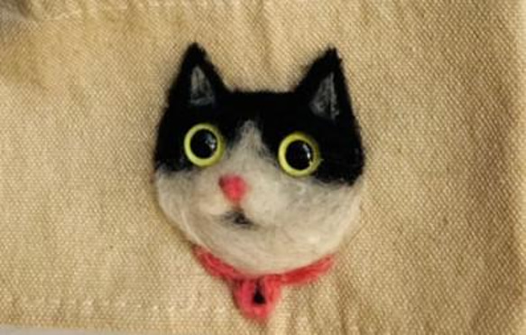 羊毛氈環保飲料袋-刺繡設計款/療癒系貓咪-眼睛圓滾滾的賓士貓 第3張的照片
