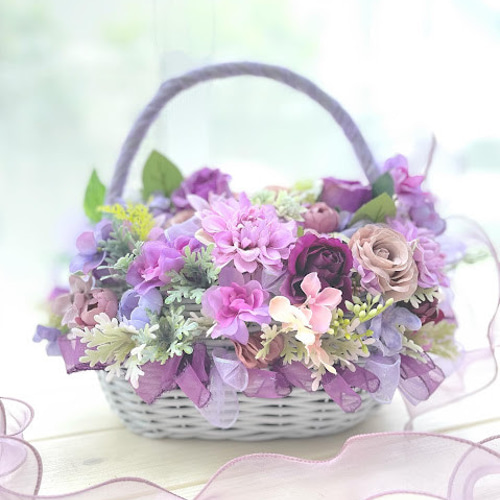 くすみカラーのカゴブーケ（受注生産）・・・ウェディングにも、母の日  