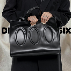 黑色 OOSS 壓模幾何凸紋 褶皺紋理牛皮購物袋 多用手提單肩斜挎包 第7張的照片
