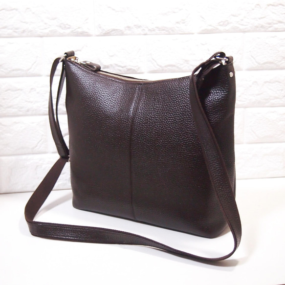 ★手工製作★日本製造★柔軟真皮★大號斜挎包★巧克力色★垂直★超輕★ 第2張的照片