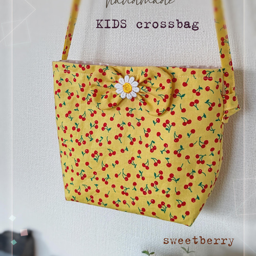 ✩.*KIDS クロスバッグ✩.*˚˚黄色 さくらんぼ柄 子供用ポシェット