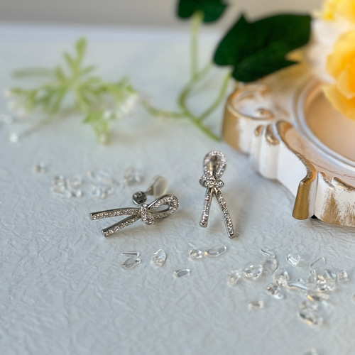 ミニブレイド ピアス／イヤリング swarovski グルーデコ ピアス