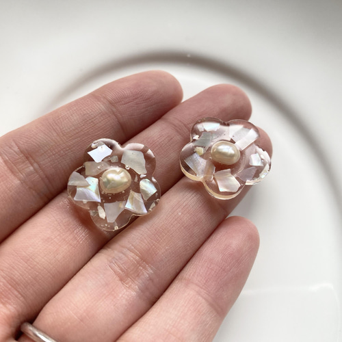 桜吹雪のピアス イヤリング ヘアゴム ハンドメイド レジン キッズ 