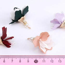 C369-3  30個  タッセルチャーム フラワーチャーム パール付き ゴールド 3X（10ヶ） 5枚目の画像