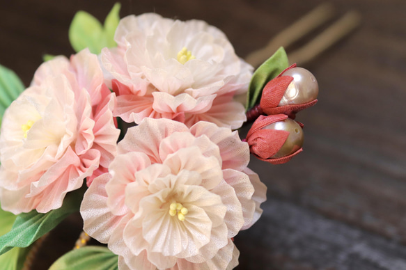 つまみ細工かんざし　大原野 -八重桜と藤- 3枚目の画像