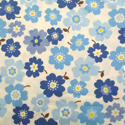 シーチング北欧調の花　生成地ｘ水色とブルー系(1401-56）写真のバッグはイメージですのでキット商品ではありません 2枚目の画像