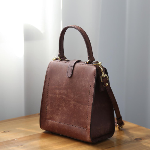 切線派】新商品！たるマチ2WAY 鞄 がま口 本革手作りのレザー