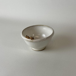【受注制作品】タイヤキの茶碗（白マット、双子タイプ） 2枚目の画像