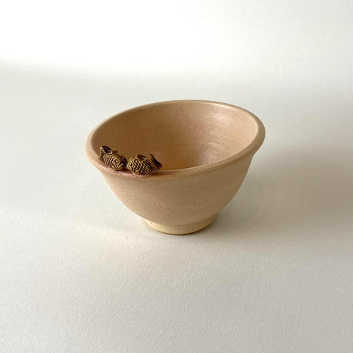 受注制作品』タイヤキの茶碗（ベージュ、夫婦タイプ） 茶碗・めし碗