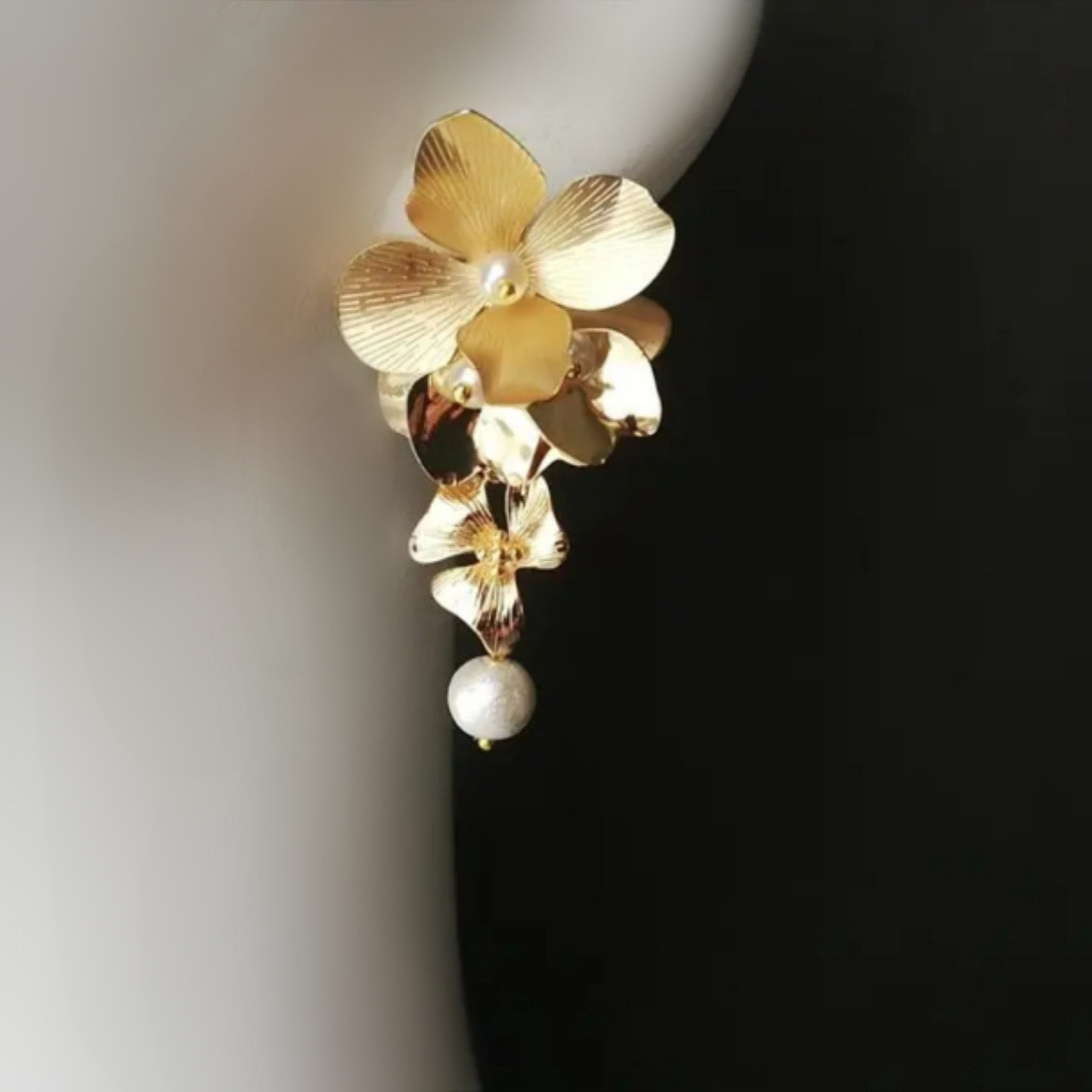 【特集掲載】マット ゴールド  華やか 大ぶり 結婚式 ウェディング ブライダル ピアス イヤリング アクセサリー