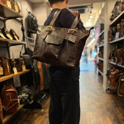 【限量產品】英倫設計牛皮包Valise Wide Tote Vintage Brown II 第1張的照片