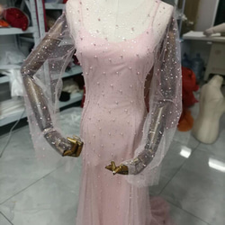 高質量！珊瑚粉色禮服華麗奢華珍珠喇叭袖婚禮/招待會第二方 第1張的照片