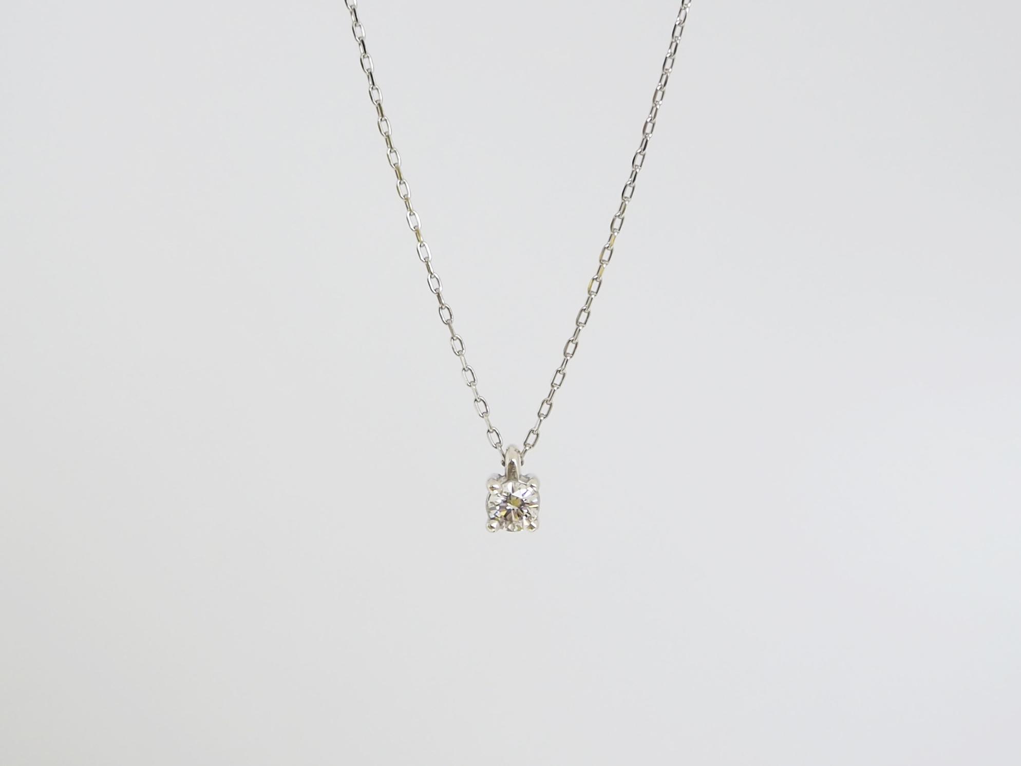 【ダイヤモンドネックレス】