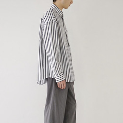 Morino Gakko 舒適條紋襯衫 (白色 x 炭灰色) 男士襯衫 超大襯衫 第2張的照片
