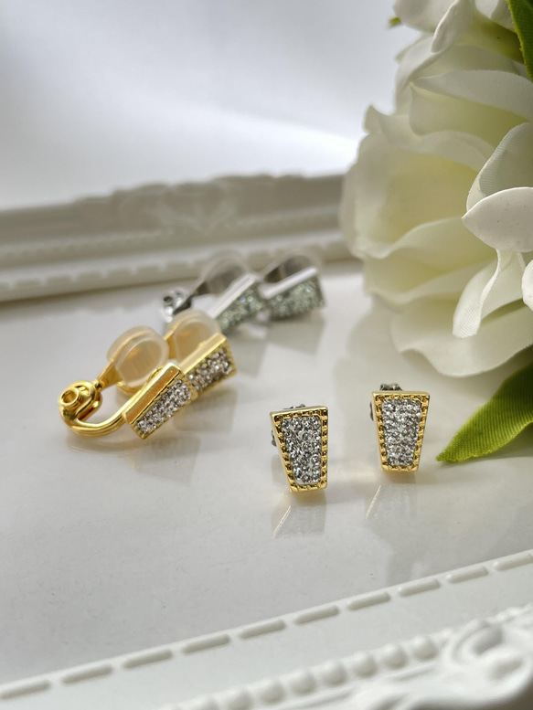 テーパーバゲット ピアス／イヤリング swarovski グルーデコ 