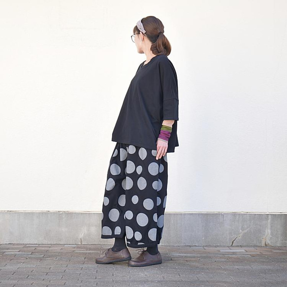 【複刻版】1/9 復刻 x 2 * 圓潤輪廓 * 成人款自然波點圖案 * 燈籠褲 * 黑色 第13張的照片