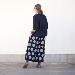 【複刻版】1/9 復刻 x 2 * 圓潤輪廓 * 成人款自然波點圖案 * 燈籠褲 * 黑色 第14張的照片