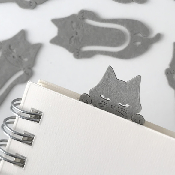 紙製　ペーパークリップ　猫のブックマーカー(グレー) 4枚目の画像