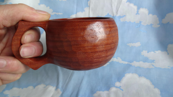 　　花梨の一木彫りコーヒーカップ マット仕上げ 9枚目の画像