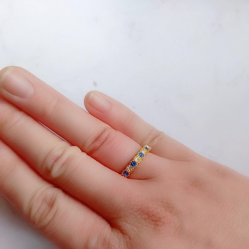 シルキーサファイアハーフエタニティリング K18WG サファイア リング ハーフエタニティ | iichi 日々の暮らしを