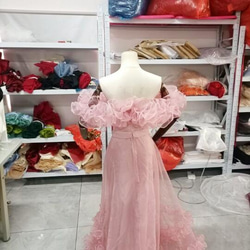 華麗的彩色連身裙，可拆式袖子，荷葉邊，絲帶拖尾，新娘/餘興派對 第3張的照片
