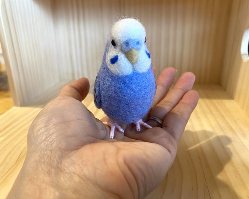 羊毛フェルト オーダーページ セキセイインコ　２羽 オーダーのセキセイインコちゃんです🦜 癒されながら作らせて頂きまし