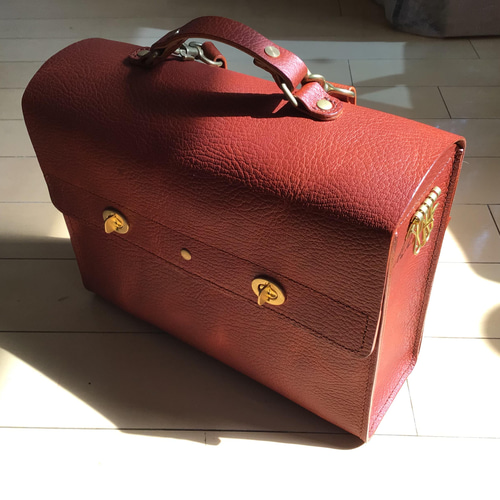 リュック サッチェルバッグ イタリア レザー 本革 真鍮 ヒネリ錠前