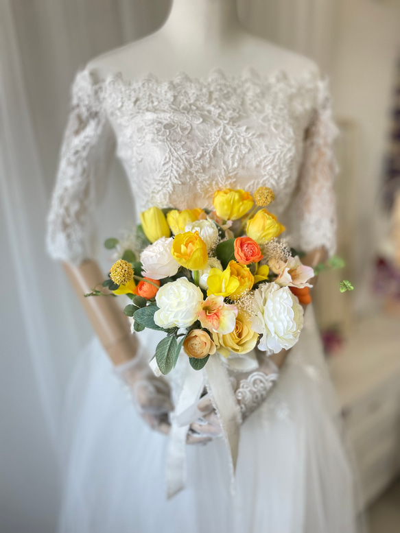 ウェディングブーケ　ブートニアセット　ビタミンカラー 再販 ビタミンカラークラッチブーケ ブートニアセット ウェディング