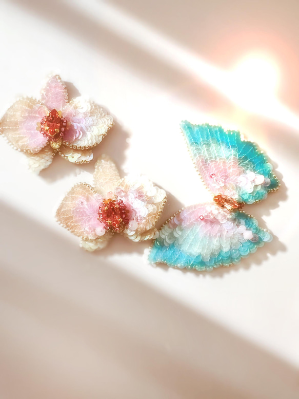 春花桜色コフレ　桜のブローチと胡蝶蘭ピアス/イヤリング　のセット　オートクチュール刺繍 8枚目の画像