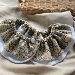 William Morris ⭐️ 使用的設計布料 ⭐️ Pimpernel ⭐️ 褶邊領口圍兜 第2張的照片