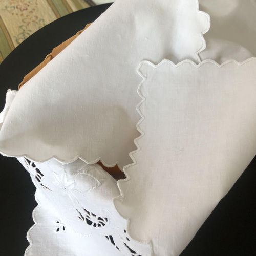 英国で出会った♪アンティークの手仕事 白糸刺繍 カットワークの