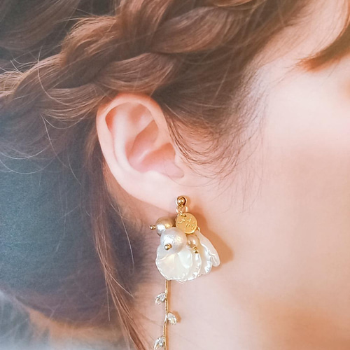 花びらとコットンパール、ジルコニアリーフの2 wayピアス ピアス 