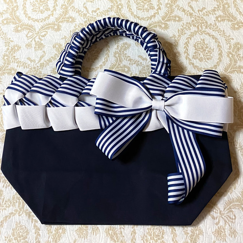 リボントートバッグ リボンバッグ 持ち手ふわふわ ネイビーストライプ