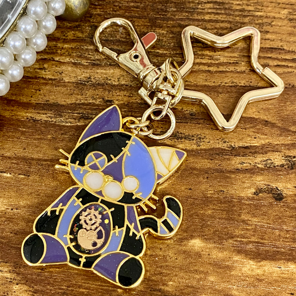 ツギハギねこのキーホルダー(Purple) キーホルダー Blue clair 通販