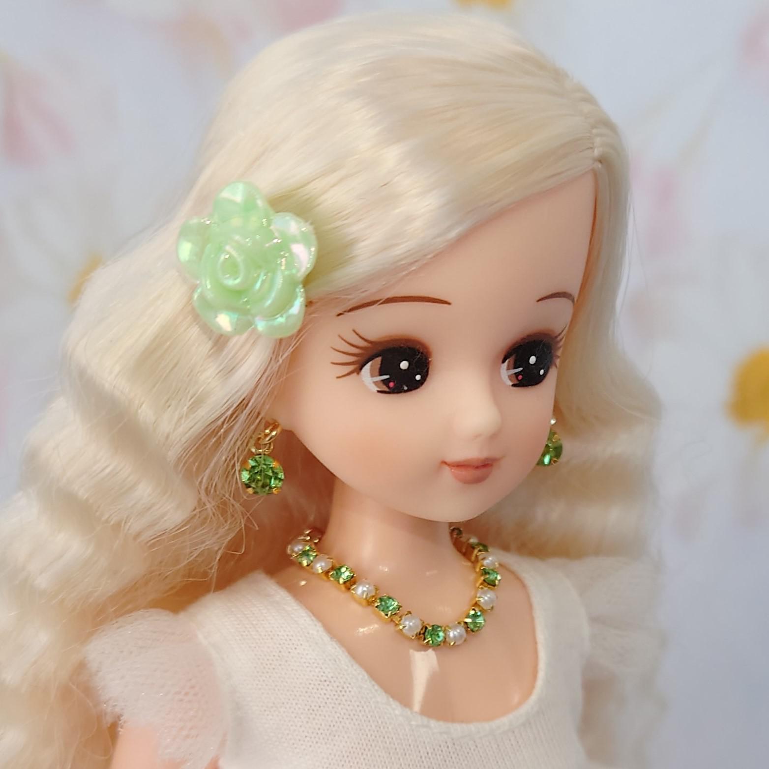 リカちゃんプレミアム日本髪かつら 着物ピアス 3点セットです リカちゃんプレミアム日本髪かつら 着物ピアス 3点セットです