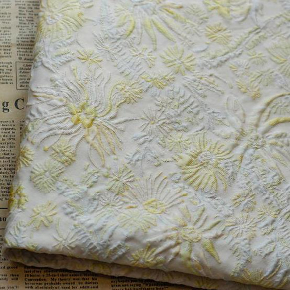 さわやかな黄色い海草のレリーフ花柄 ジャカード織りの生地 [2758] 1枚目の画像