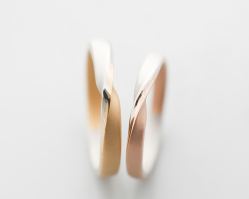 ぐっちゃん★ プラチナペアリング　メビウス バイカラーメビウス [結婚指輪][ペアリング][単品購入可] 《送料無料