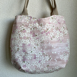 《受注製作》桜舞うピンクの丸いライントートバッグ 9枚目の画像
