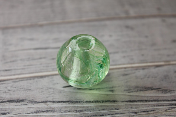 蜻蛉玉　〜墨流／若葉〜　2022-02 3枚目の画像