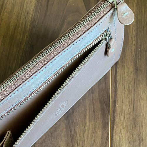 限定数新色長財布】フラワースタッズ ロングウォレットト(革色サンド