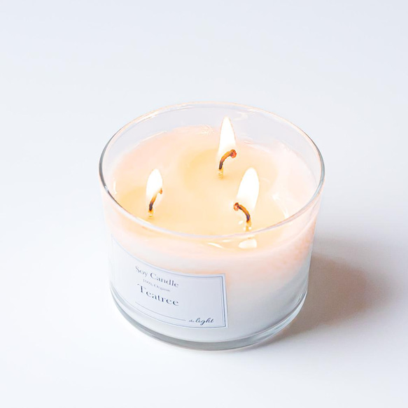 【美品】①アイアン/キャンドルホルダー②葉っぱ柄入白いキャンドル3本③予備の蝋燭 美品】①アイアン/キャンドルホルダー②葉っぱ柄入白いキャンドル3本③予備