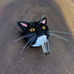 白黒猫のマグネットフック 2枚目の画像