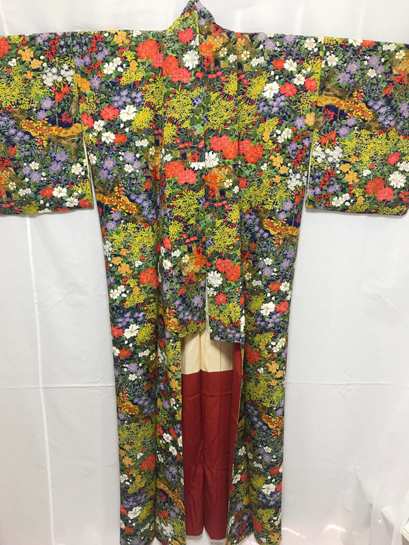 着物扇子　アンティークの絹の着物使用　日本の京都の職人が手仕事で制作　オンリーワン　プレゼントに最適 #41 9枚目の画像