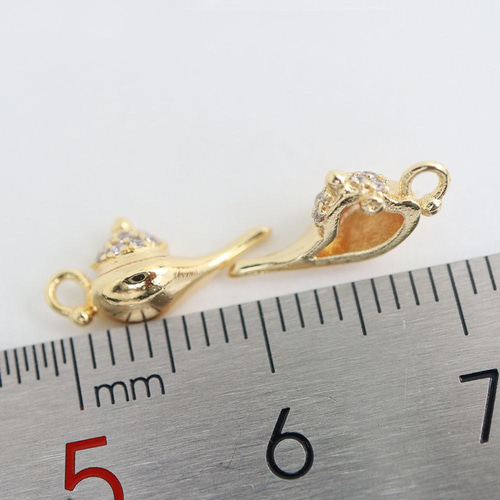 在庫処分価格』金アレ対応 真鍮製 CZ付 アラジン 魔法のランプ