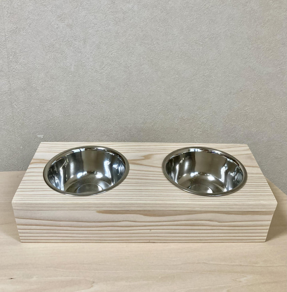ハンドメイド 木製二重ボウルスタンド 花柄・ドット柄付き 杉の木 波佐見焼 ペットフードスタンド／ダブル》ステンレスボウル付き ペット